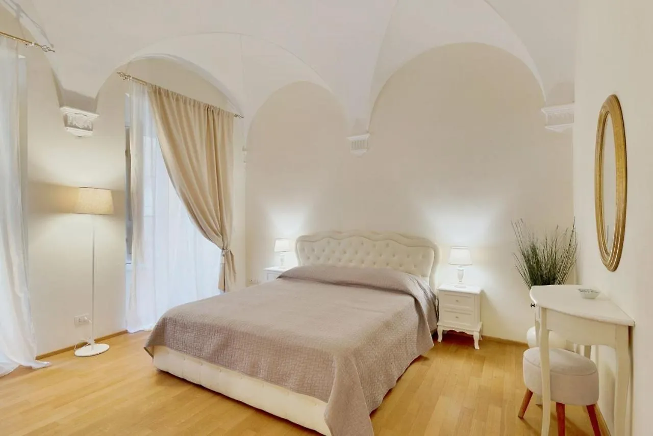 Palazzo De' Vecchi Bed & Breakfast Siena Italy