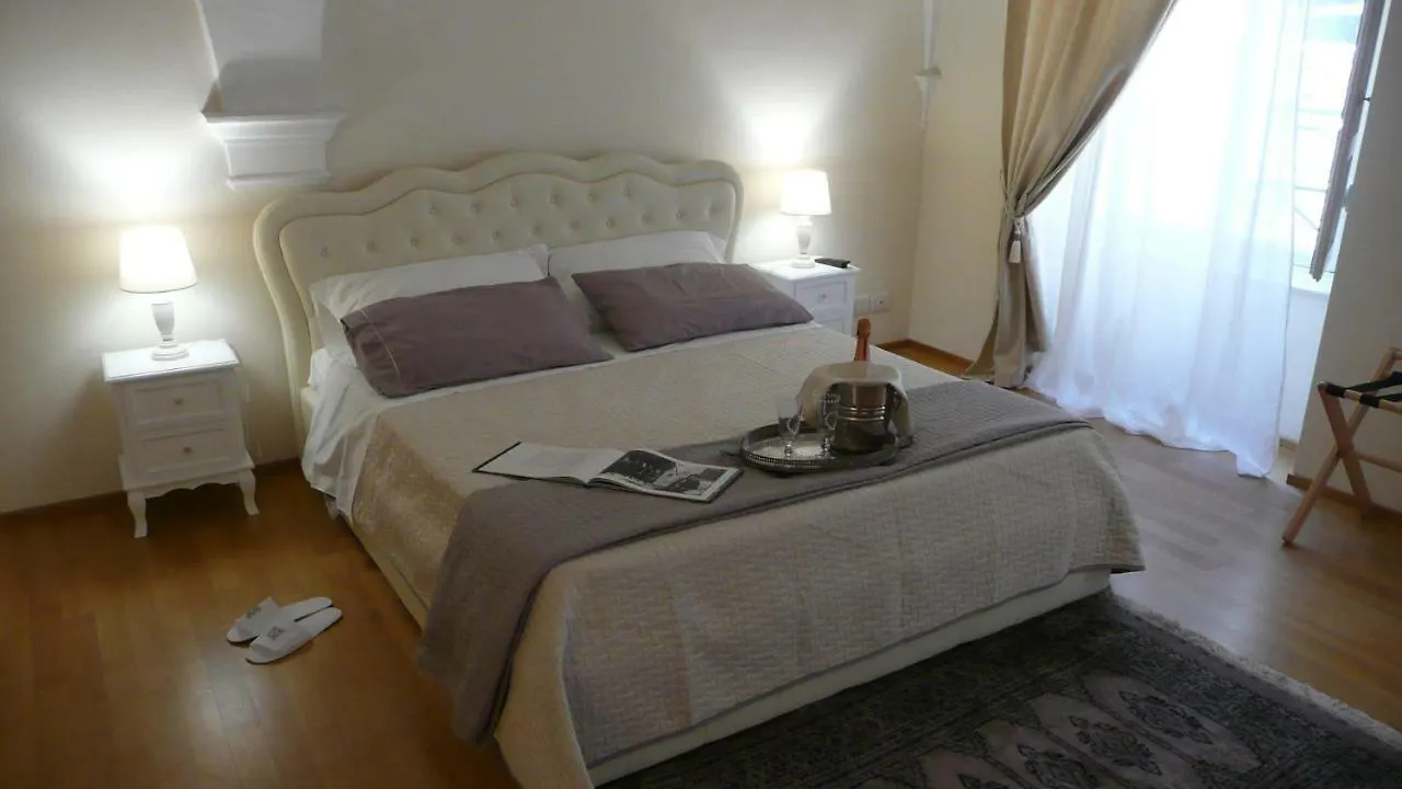 Palazzo De' Vecchi Bed & Breakfast Siena